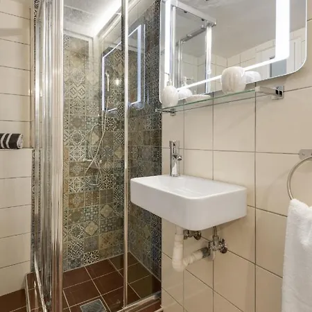 Hippodrome Flatlet *