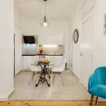 Hippodrome Flatlet Appartement *